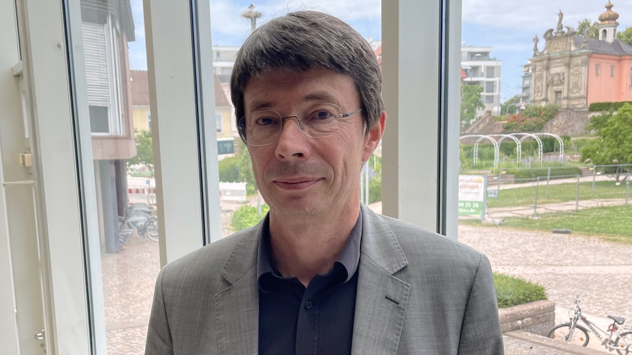 Prof. MArtin Scheringer bei dem PFAS-Expertenforum in Rastatt